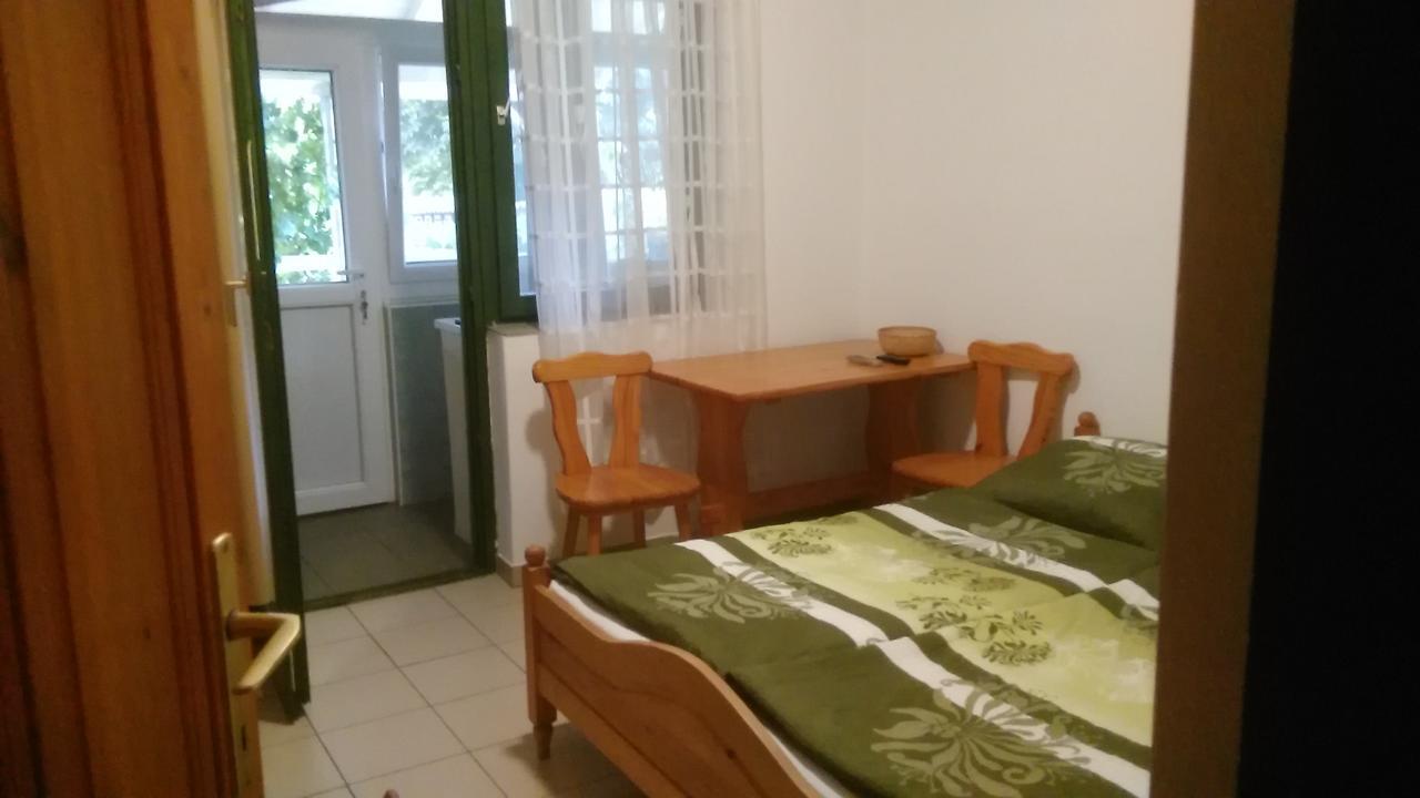 Aquaparti Apartmanok Hajduszoboszlo Exterior photo